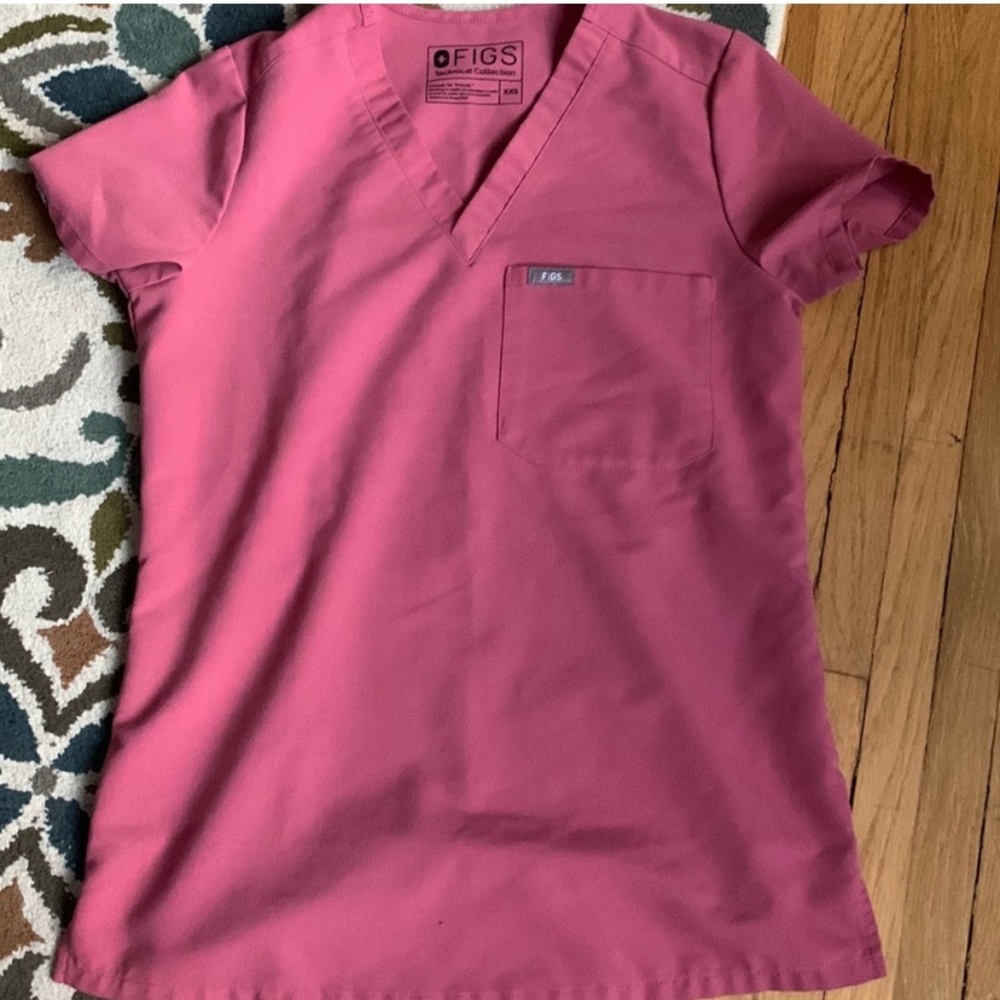 Figs Pink Quartz Scrub Set